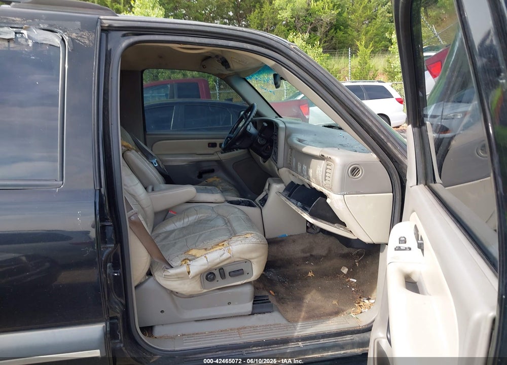 2002 CHEVROLET TAHOE LT VIN: 1GNEC13Z12R262449