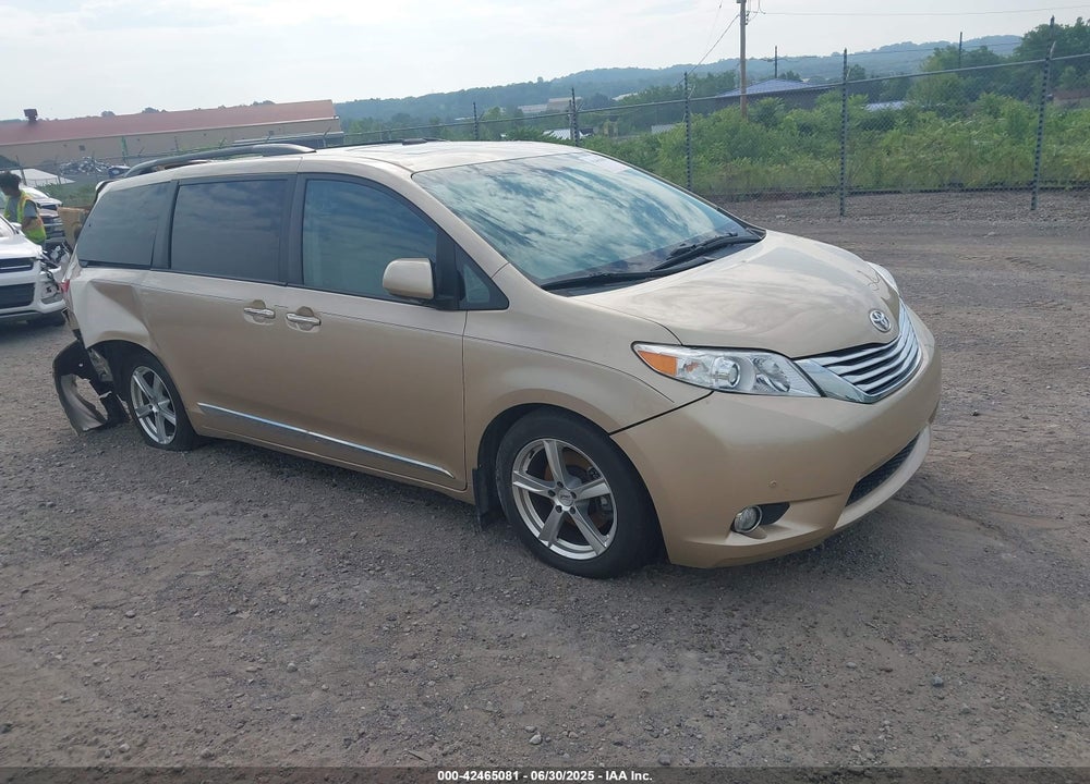 2012 TOYOTA SIENNA LIMITED V6 7 PASSENGER VIN: 5TDYK3DC4CS220312