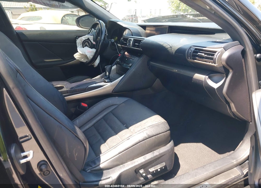 2017 LEXUS IS 200T VIN: JTHBA1D27H5051869