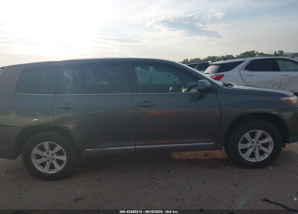 2013 TOYOTA HIGHLANDER VIN: 5TDZK3EH2DS138742