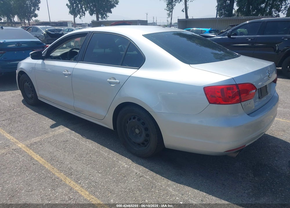 2011 VOLKSWAGEN JETTA VIN: 3VWDZ7AJ5BM366802
