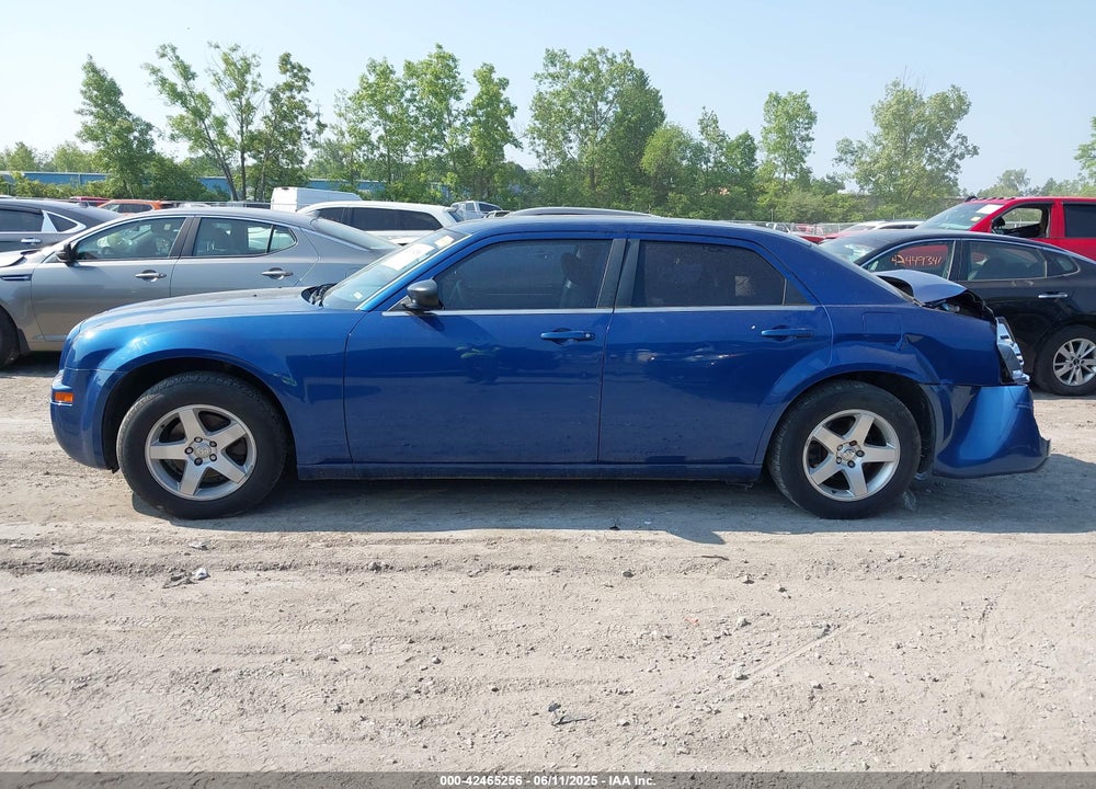 2009 CHRYSLER 300 VIN: 2C3KA43DX9H615163