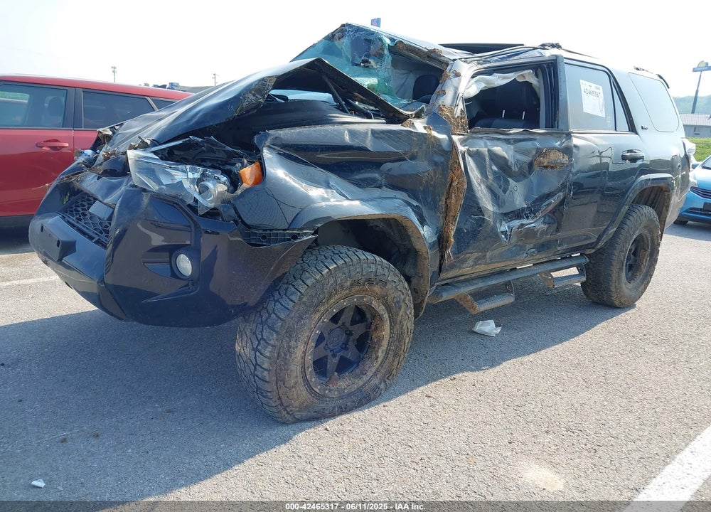2020 TOYOTA 4RUNNER VIN: JTEBU5JRXL5748572