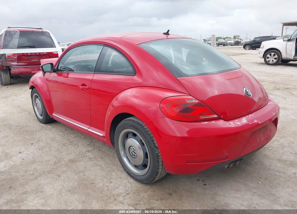 2012 VOLKSWAGEN BEETLE VIN: 3VWJP7AT0CM601201