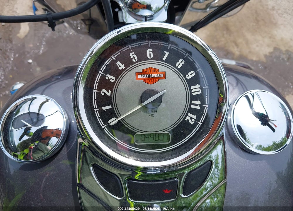 2014 HARLEY-DAVIDSON FLSTC HERITAGE SOFTAIL CLASSIC VIN: 1HD1BWV15EB040457