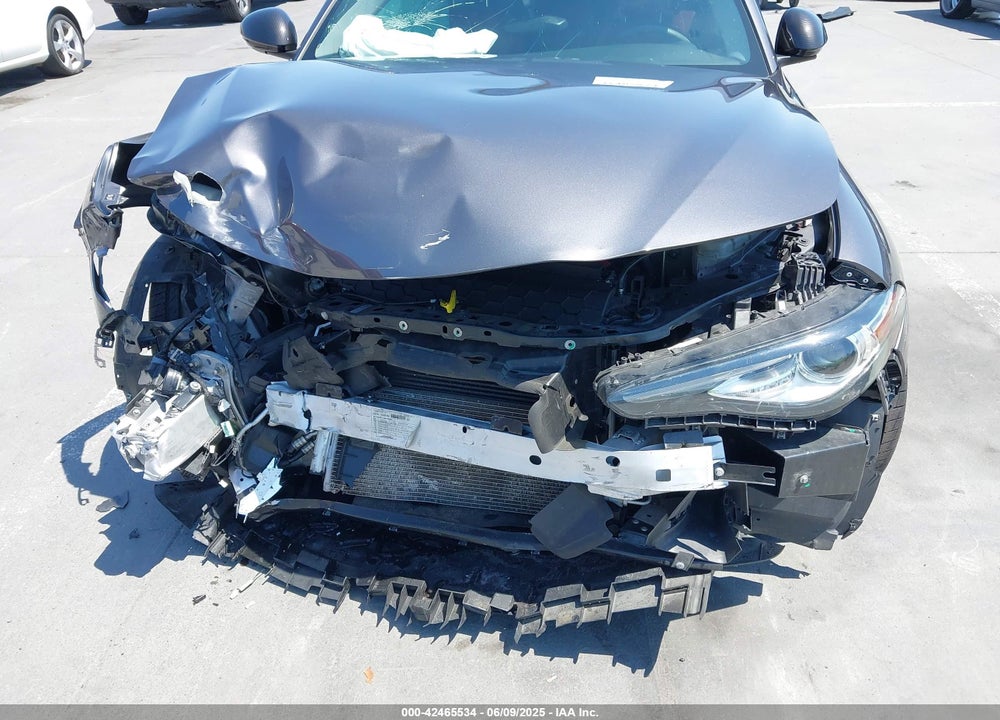 2018 ALFA ROMEO GIULIA TI SPORT RWD VIN: ZARFAECN9J7577376