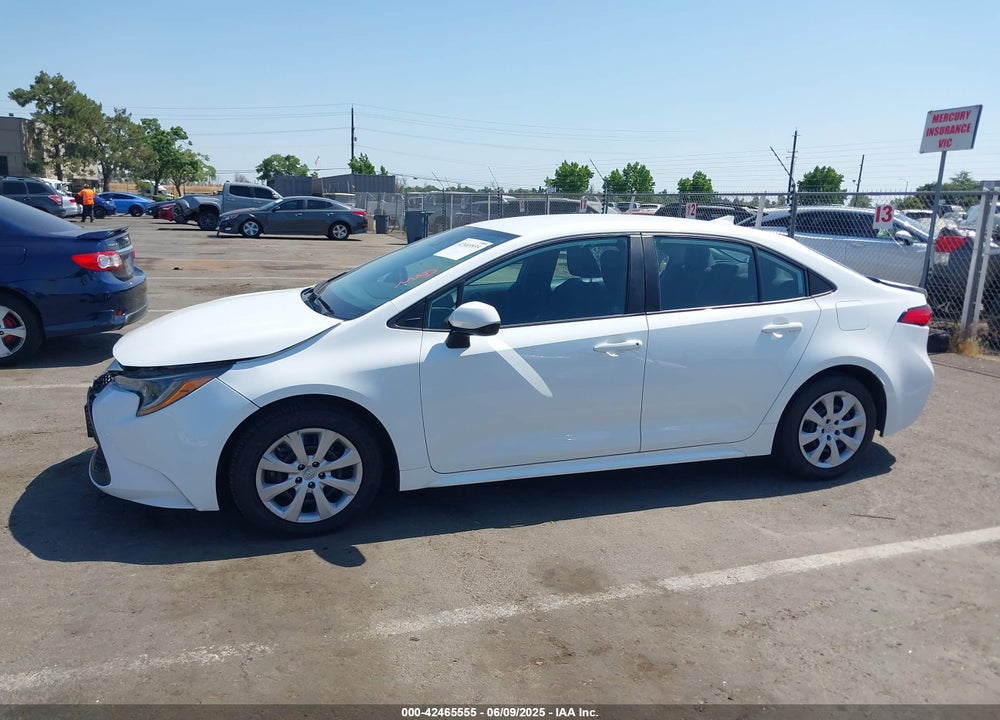 2021 TOYOTA COROLLA LE VIN: 5YFEPMAE8MP242971