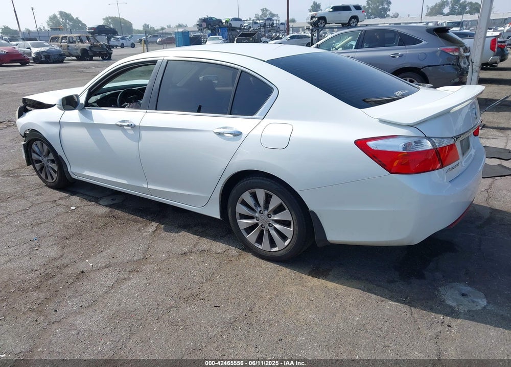 2015 HONDA ACCORD EX VIN: 1HGCR2F70FA146146