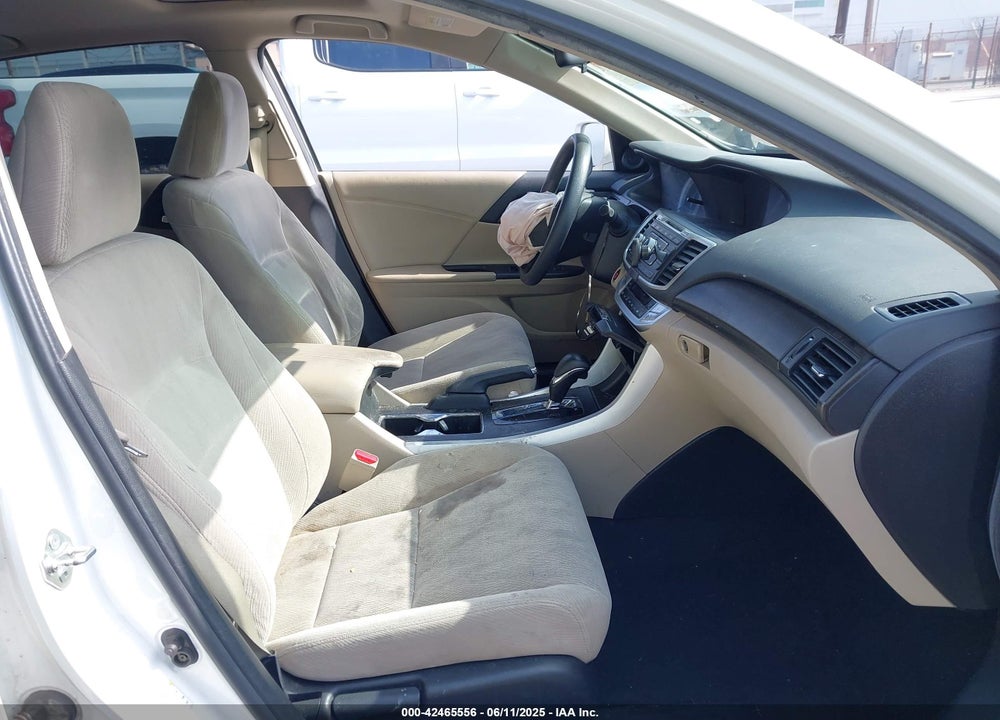 2015 HONDA ACCORD EX VIN: 1HGCR2F70FA146146
