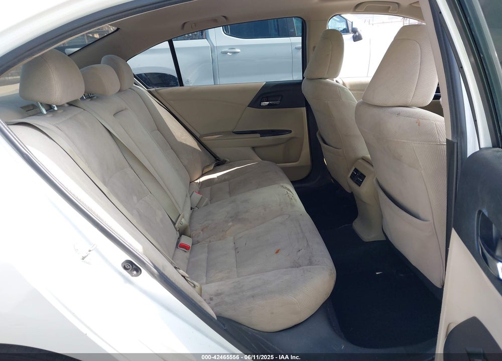 2015 HONDA ACCORD EX VIN: 1HGCR2F70FA146146