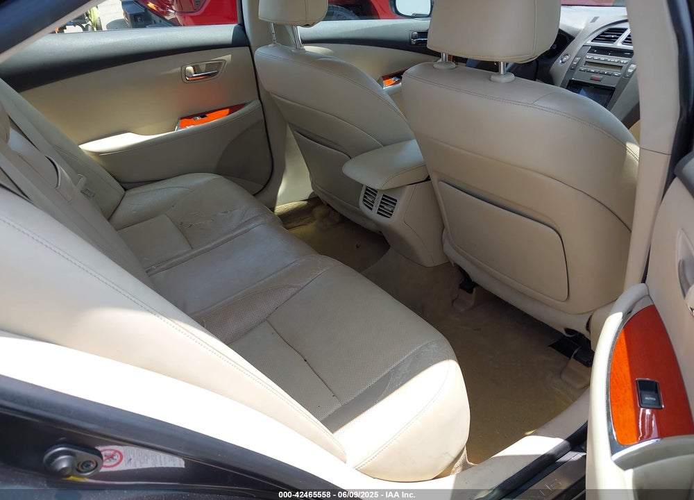 2011 LEXUS ES VIN: JTHBK1EGXB2426511