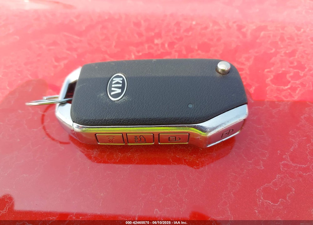 2021 KIA SOUL VIN: KNDJ23AU1M7140962