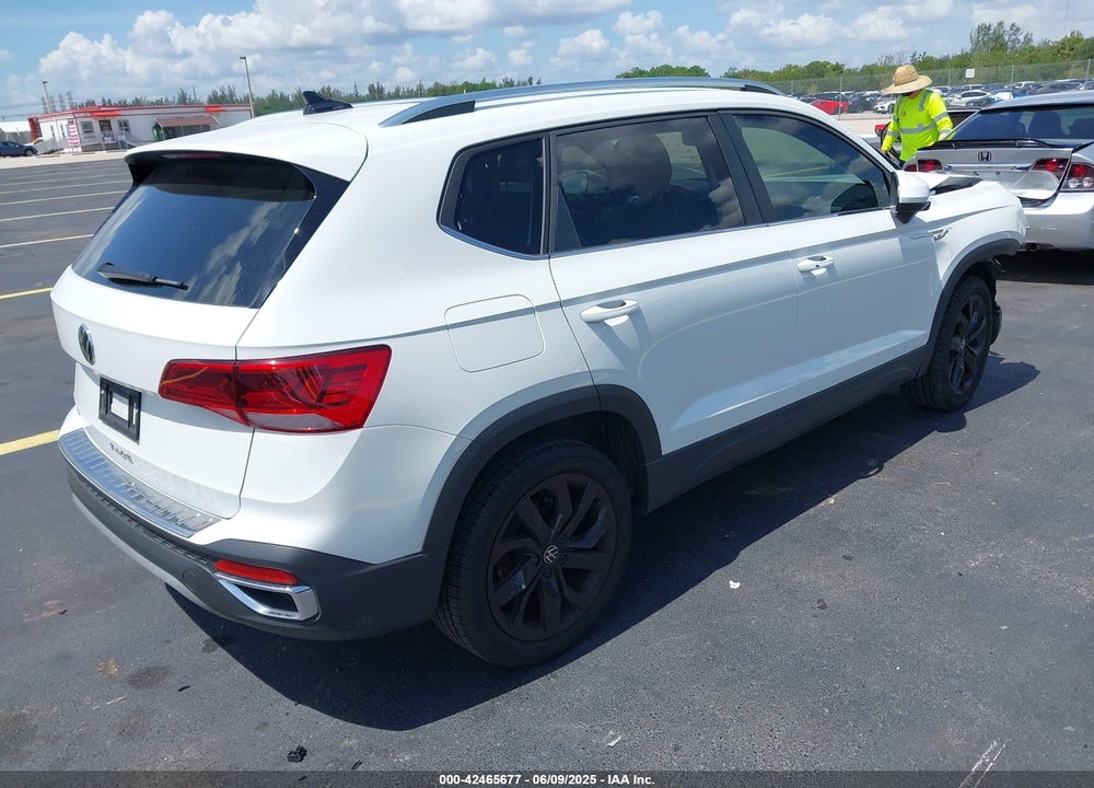 2024 VOLKSWAGEN TAOS VIN: 3VVEX7B28RM056904