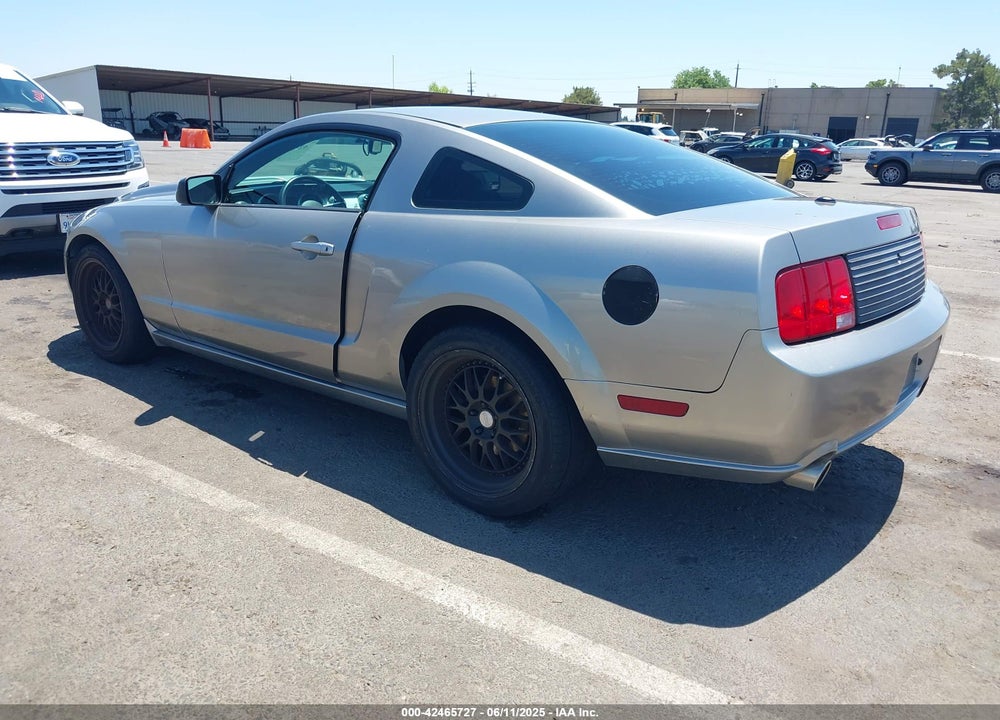 2008 FORD MUSTANG VIN: 1ZVHT82H485168327