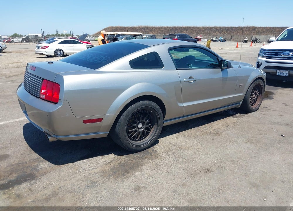 2008 FORD MUSTANG VIN: 1ZVHT82H485168327