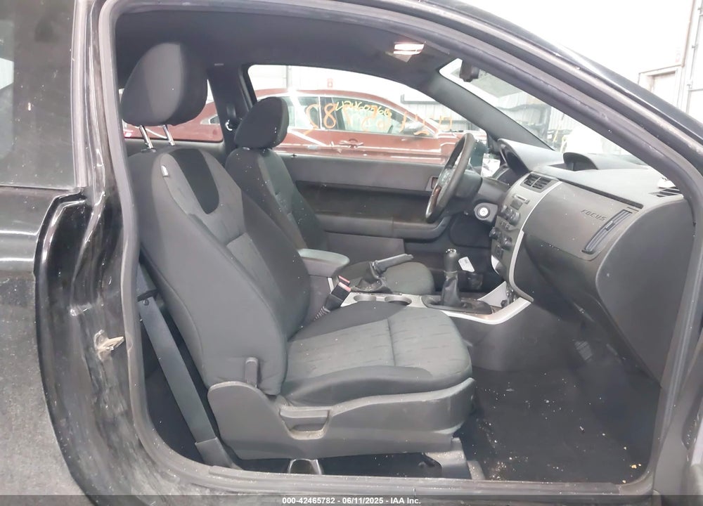 2009 FORD FOCUS VIN: 1FAHP32N69W247757