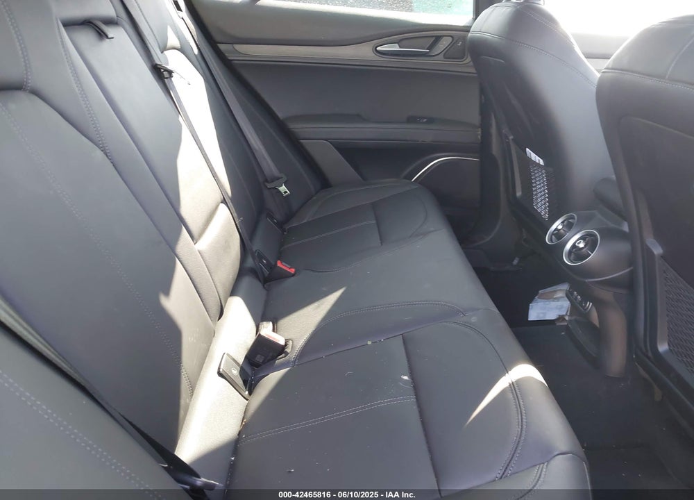 2023 ALFA ROMEO STELVIO VIN: ZASPAKBN6P7D58020