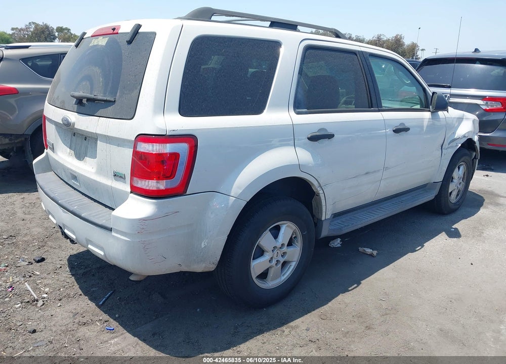 2010 FORD ESCAPE XLT VIN: 1FMCU0DG5AKC89208