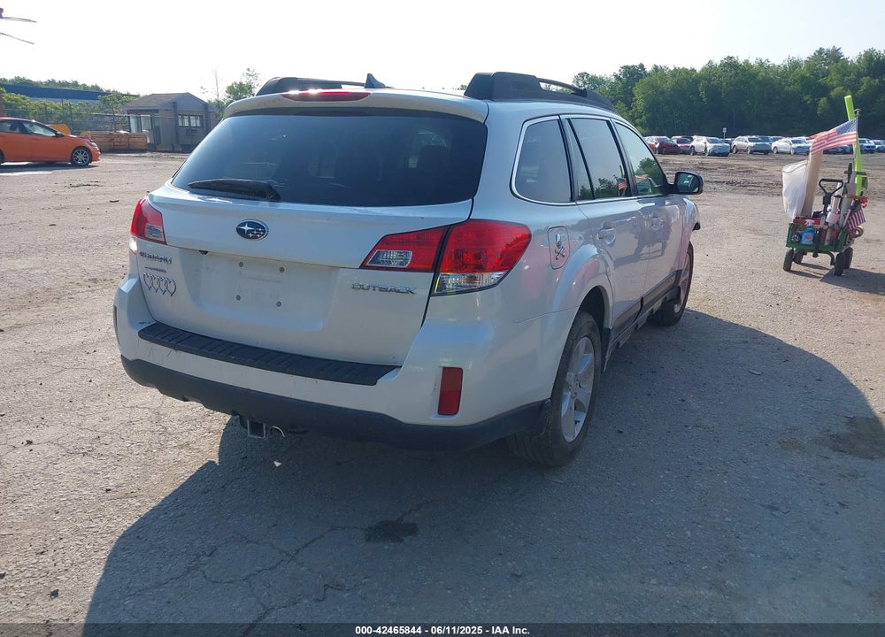 2014 SUBARU OUTBACK VIN: 4S4BRCDC2E3315520