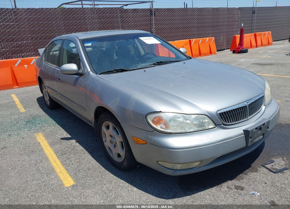 2001 INFINITI I30 LUXURY VIN: JNKCA31A21T016556