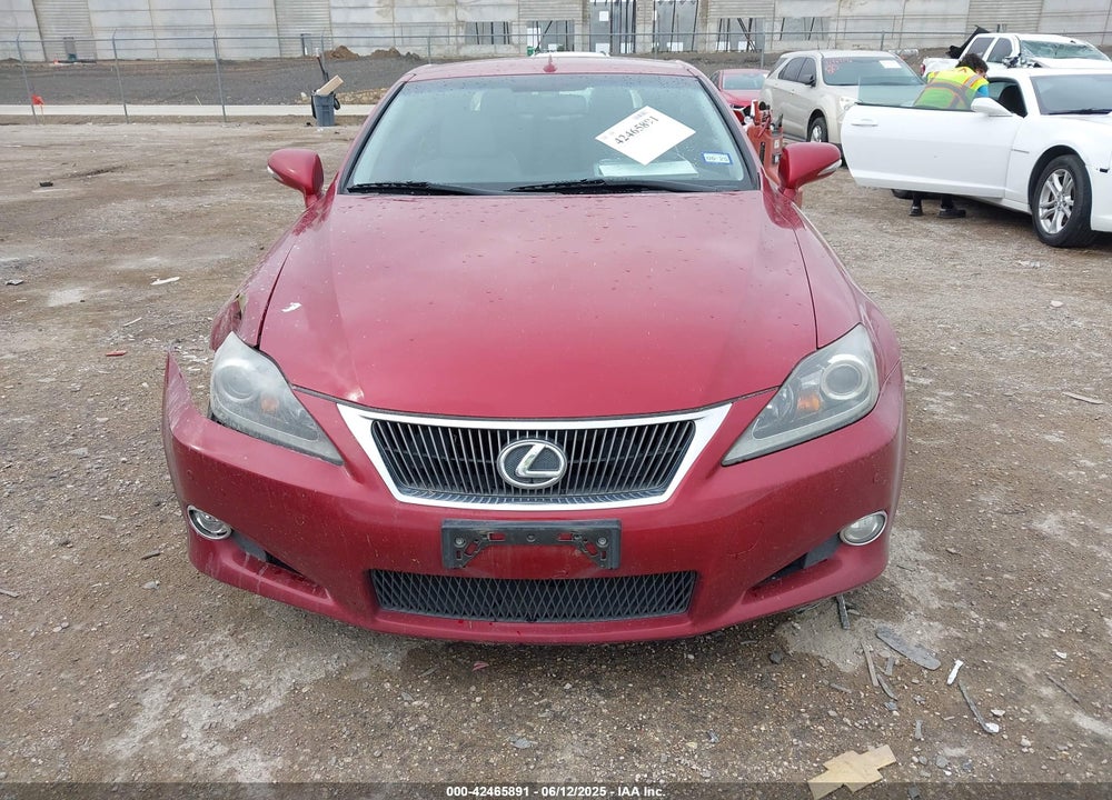 2011 LEXUS IS 250C VIN: JTHFF2C26B2514815