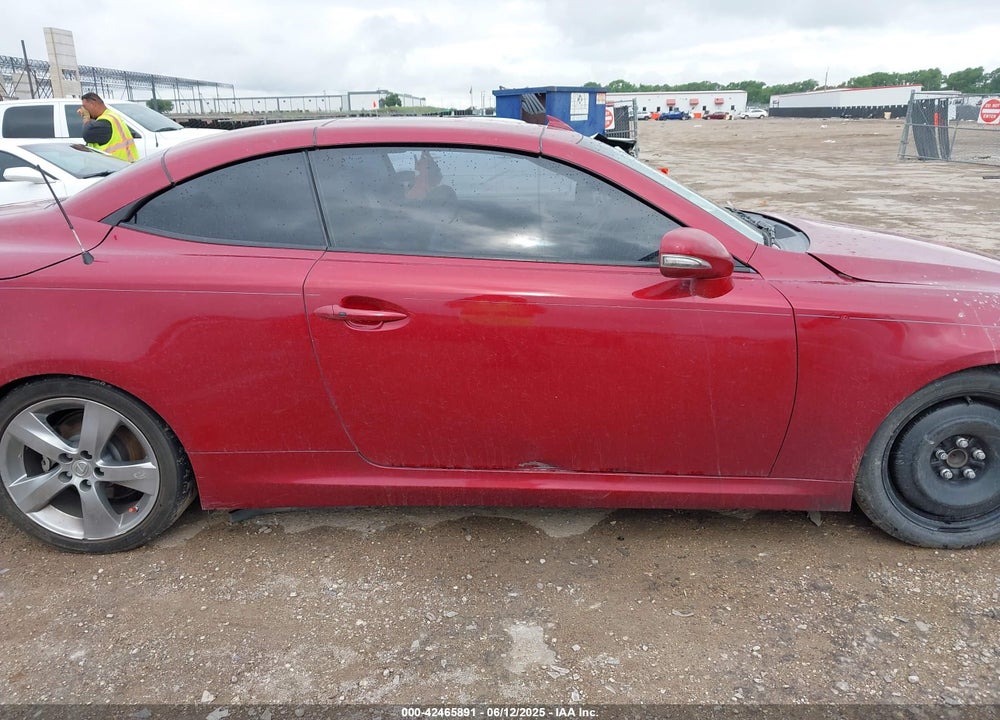 2011 LEXUS IS 250C VIN: JTHFF2C26B2514815