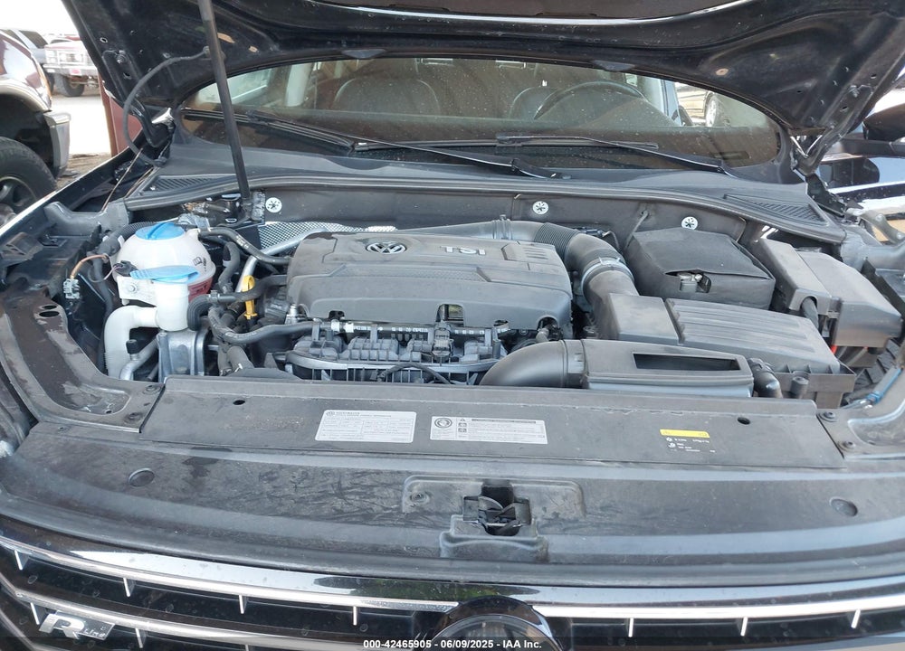 2016 VOLKSWAGEN PASSAT VIN: 1VWAT7A36GC069715