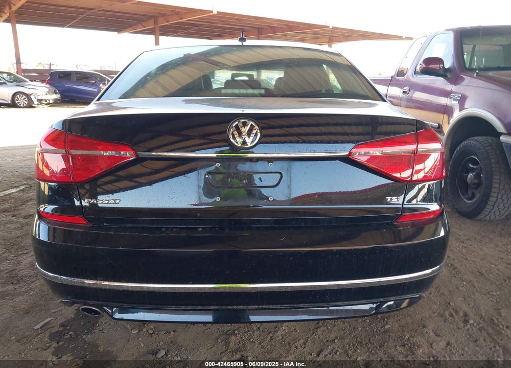 2016 VOLKSWAGEN PASSAT VIN: 1VWAT7A36GC069715