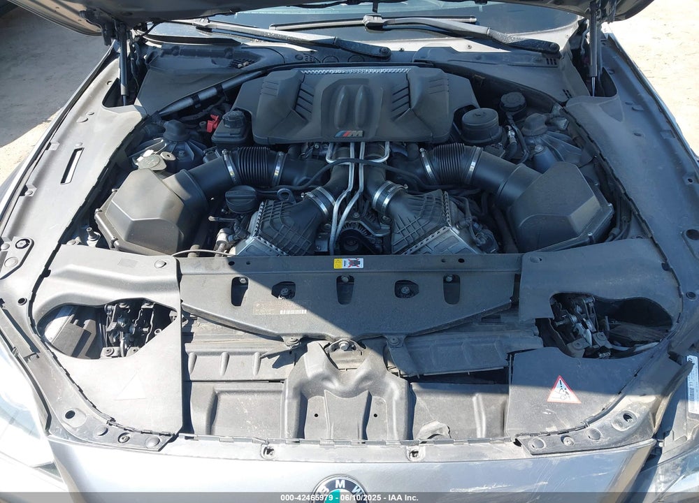 2013 BMW M6 VIN: WBSLX9C51DC968593