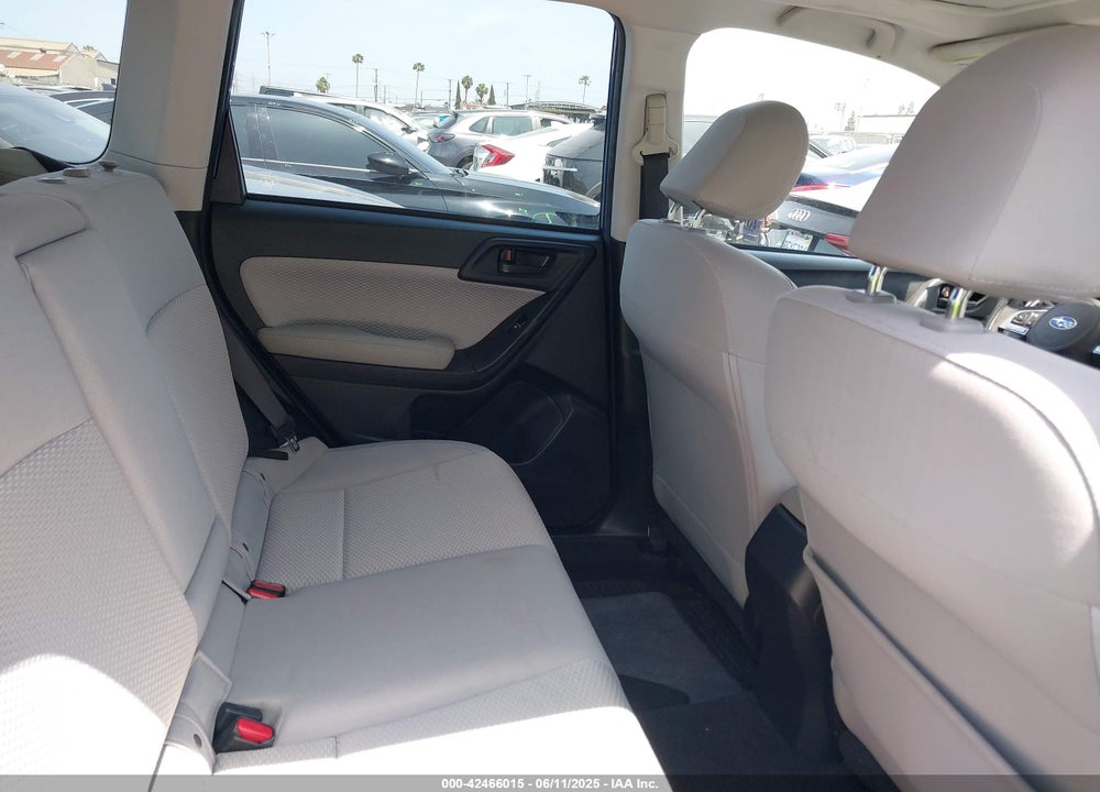 2018 SUBARU FORESTER 2.5I PREMIUM VIN: JF2SJAGC1JH463121