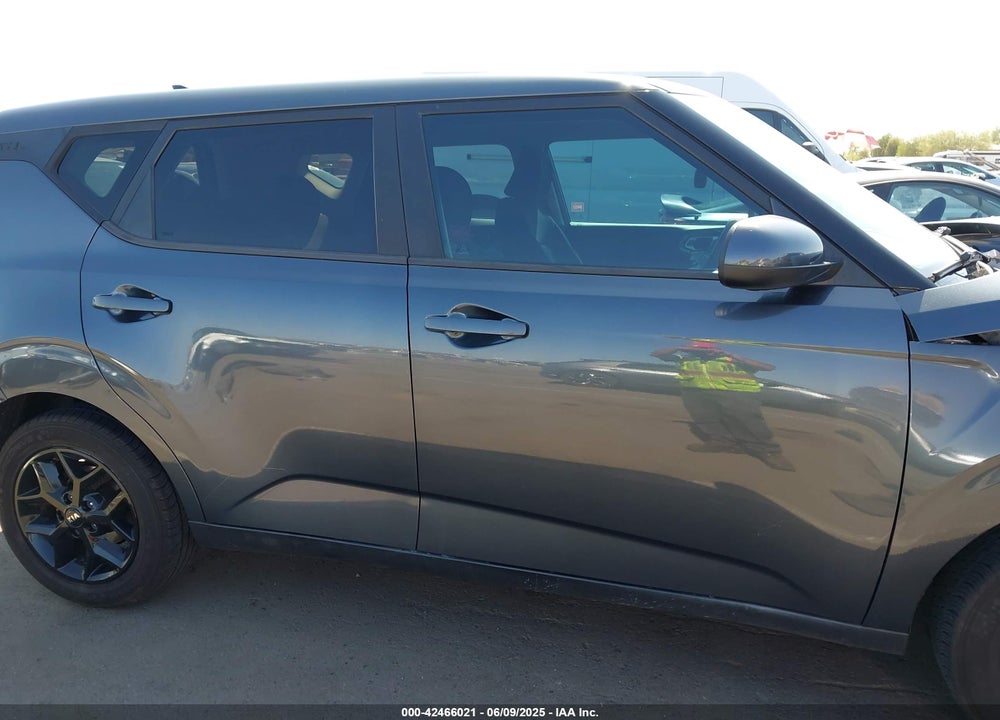 2021 KIA SOUL VIN: KNDJ23AU1M7790343