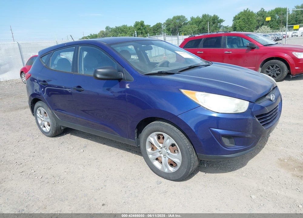 2011 HYUNDAI TUCSON GL VIN: KM8JT3AB1BU121284