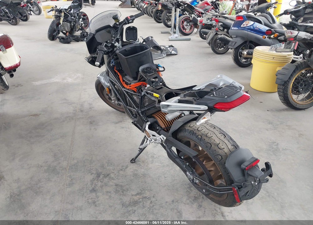 2021 ZERO MOTORCYCLES INC SR/S VIN: 538ZFBZ70MCL17094