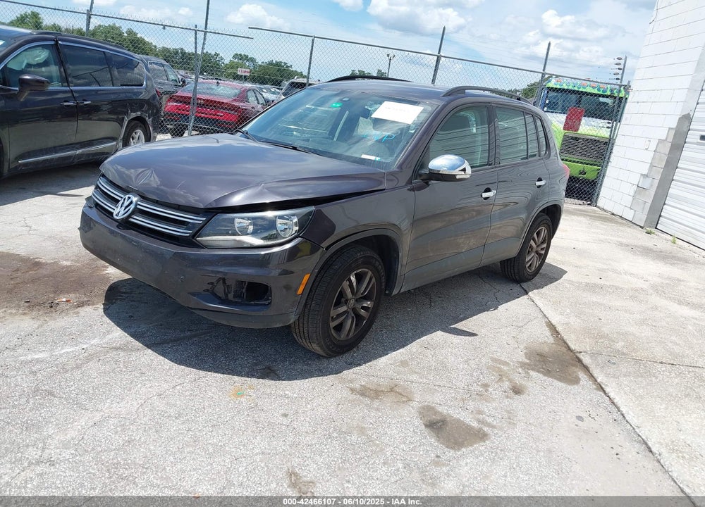 2016 VOLKSWAGEN TIGUAN VIN: WVGAV7AX6GW601958