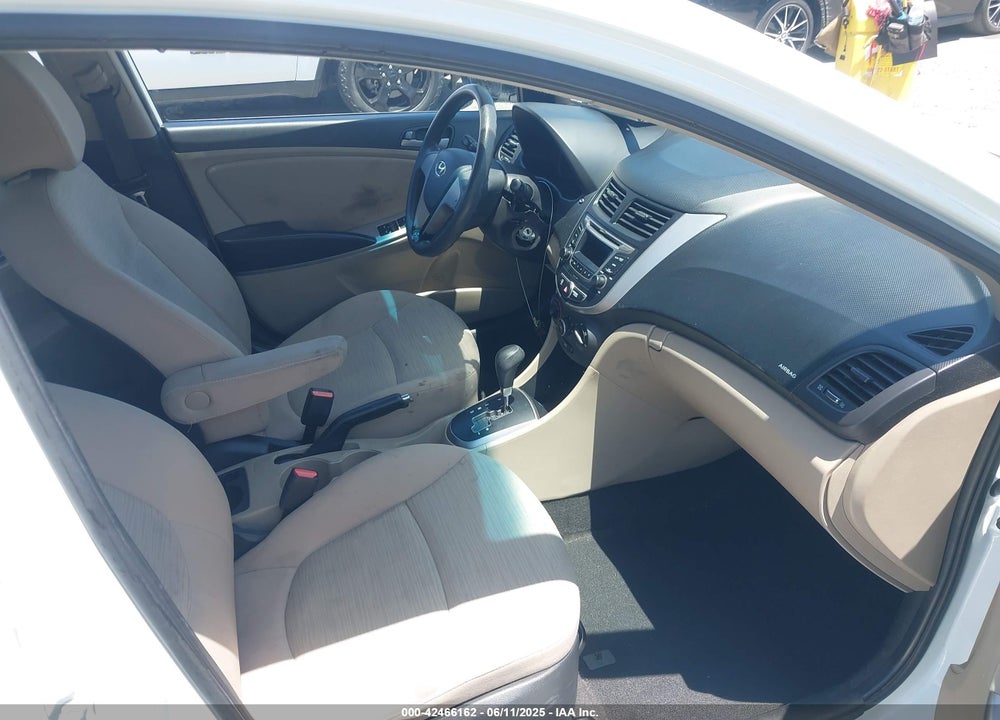 2016 HYUNDAI ACCENT SE VIN: KMHCT4AE1GU054282
