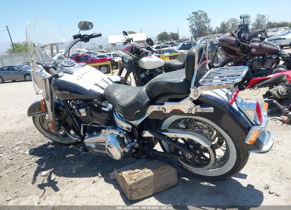 2019 HARLEY-DAVIDSON FLDE VIN: 1HD1YCJ61KB068296