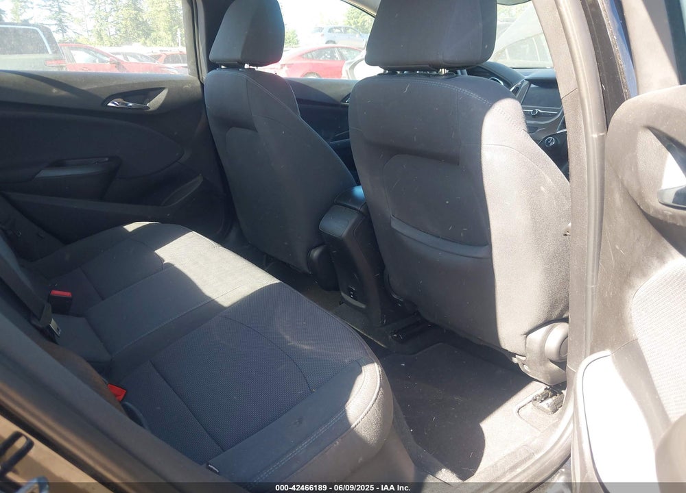 2018 CHEVROLET CRUZE LT AUTO VIN: 1G1BE5SM5J7246843