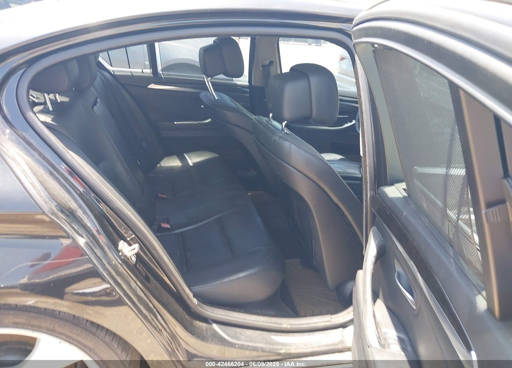 2011 BMW 528I VIN: WBAFR1C56BC744648