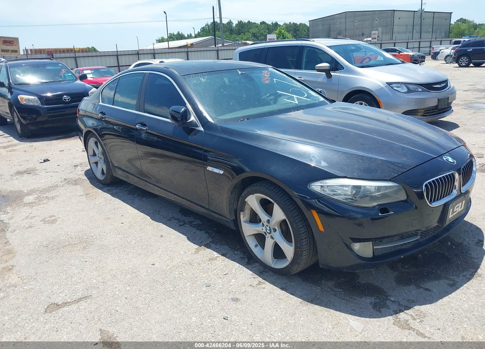 2011 BMW 528I VIN: WBAFR1C56BC744648