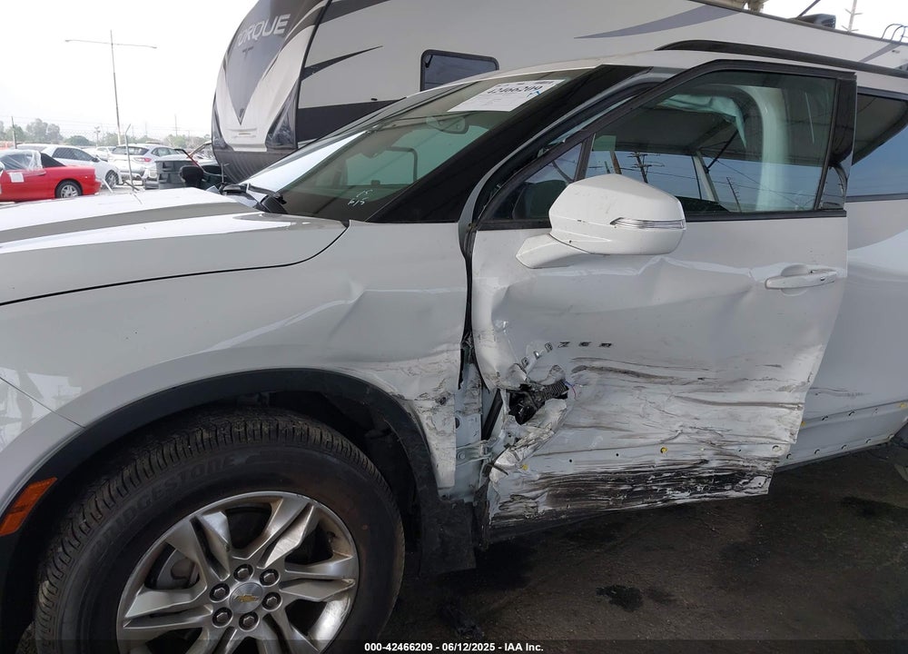 2019 CHEVROLET BLAZER VIN: 3GNKBBRA5KS656773