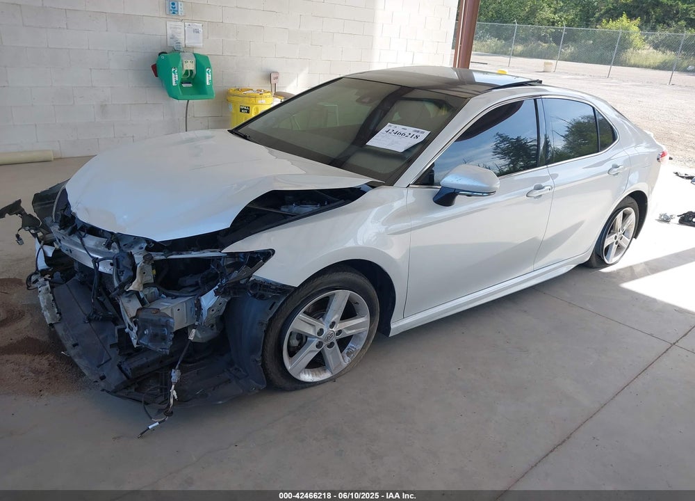 2018 TOYOTA CAMRY VIN: 4T1B61HKXJU072719