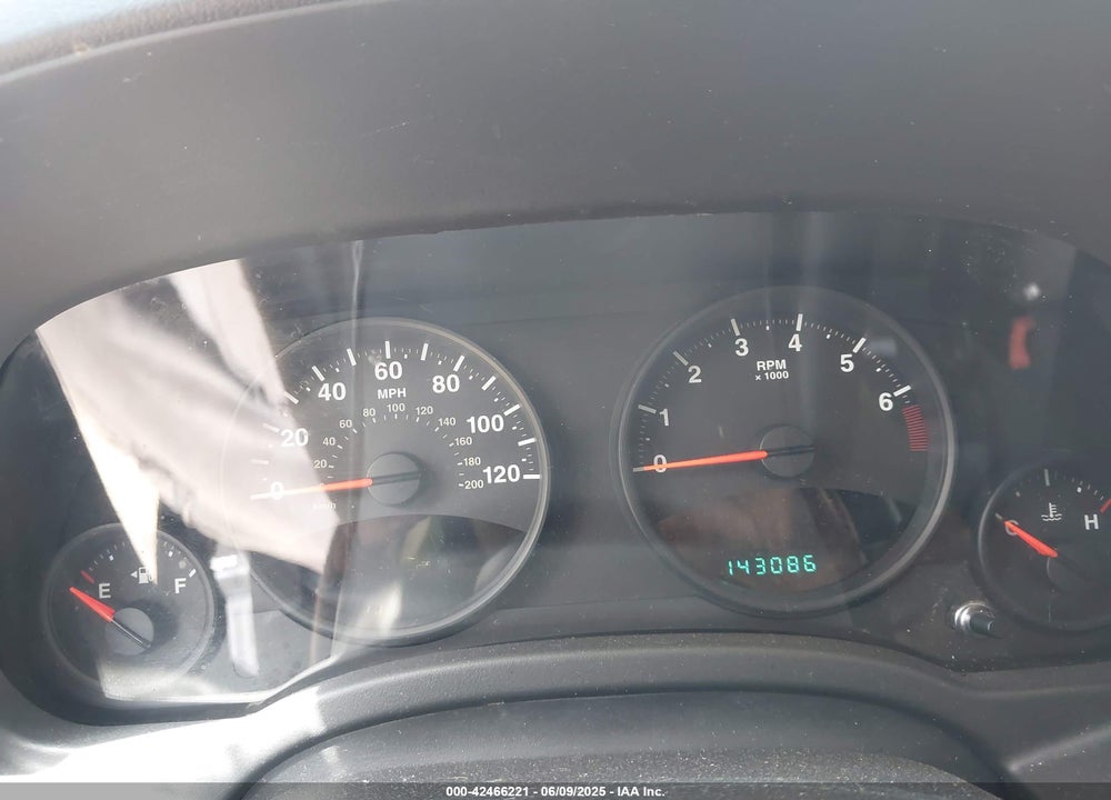 2012 JEEP COMPASS VIN: 1C4NJDEB6CD656012