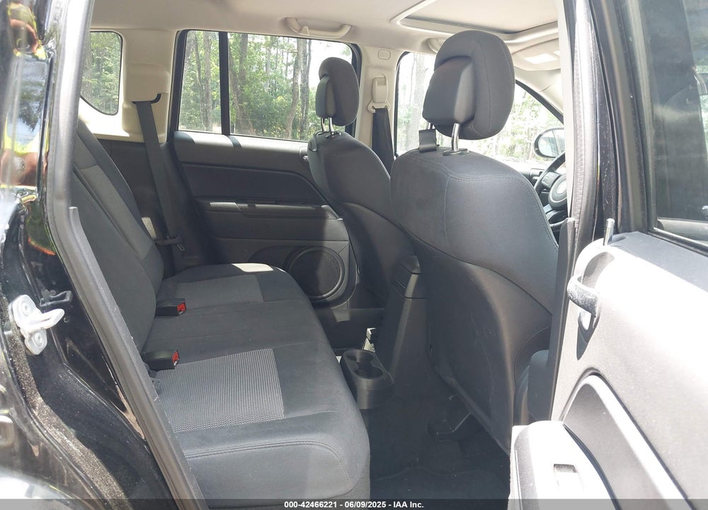 2012 JEEP COMPASS VIN: 1C4NJDEB6CD656012