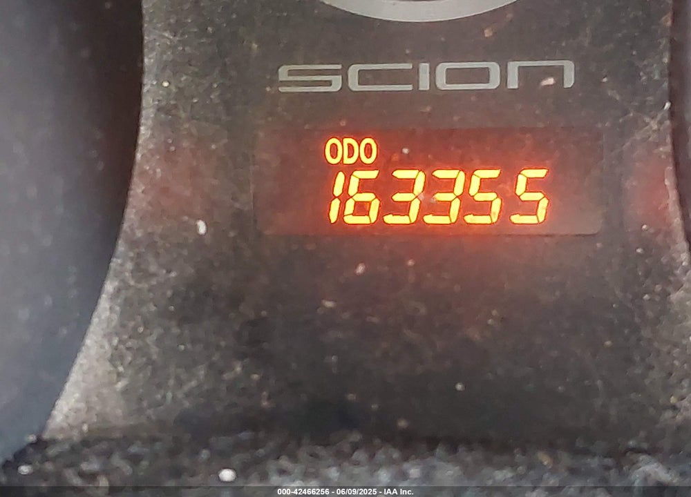 2011 SCION TC VIN: JTKJF5C75B3004726
