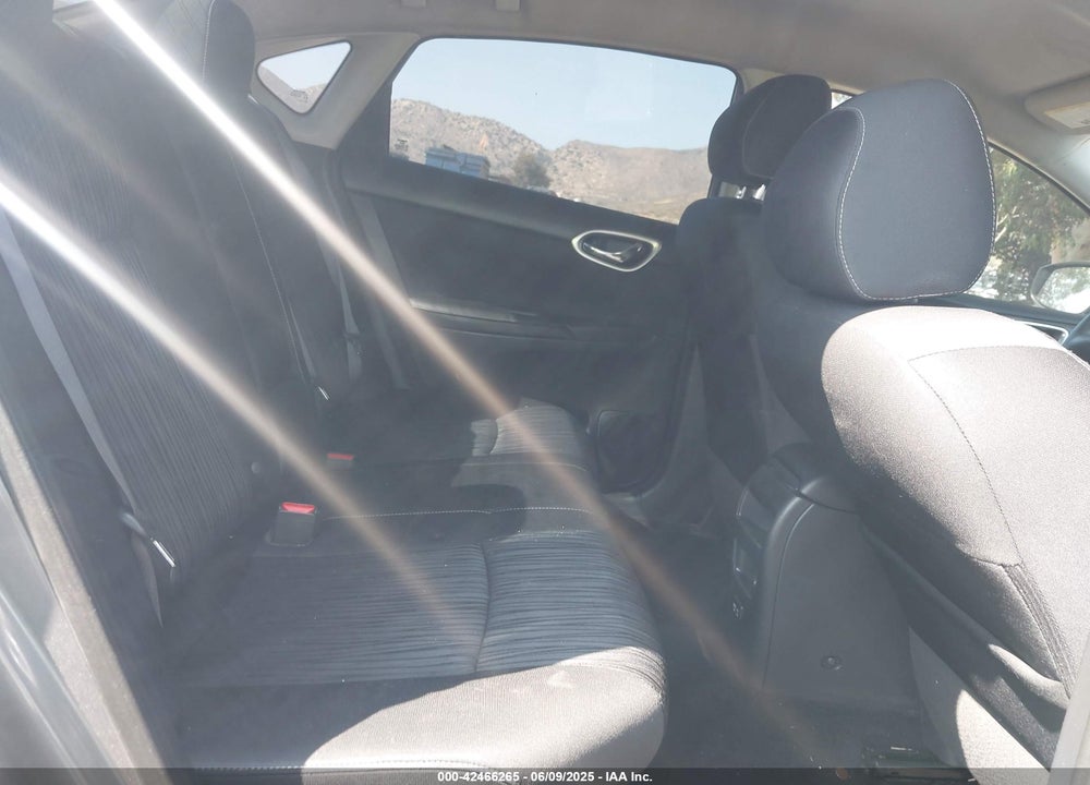 2019 NISSAN SENTRA SV VIN: 3N1AB7AP6KL608827