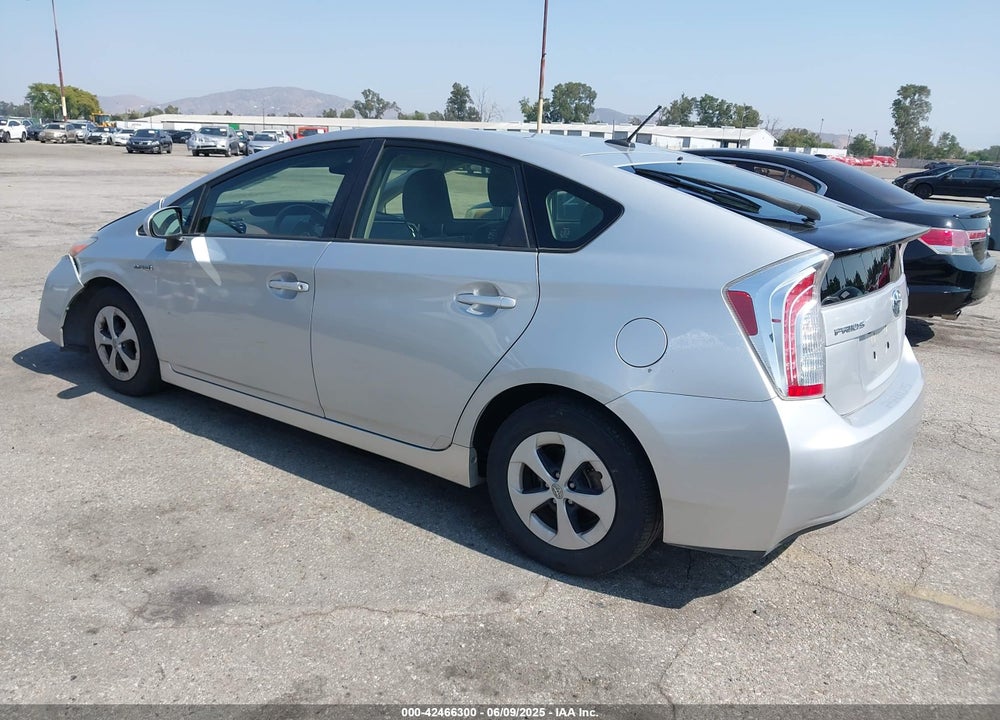 2015 TOYOTA PRIUS THREE VIN: JTDKN3DU0F0443718