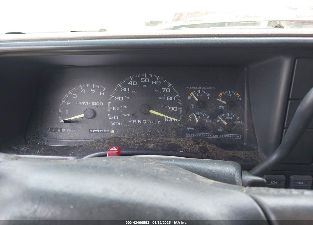1999 CHEVROLET TAHOE LS VIN: 1GNEK13R4XJ327755
