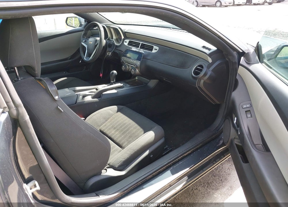 2013 CHEVROLET CAMARO 1LS VIN: 2G1FE1E33D9174332