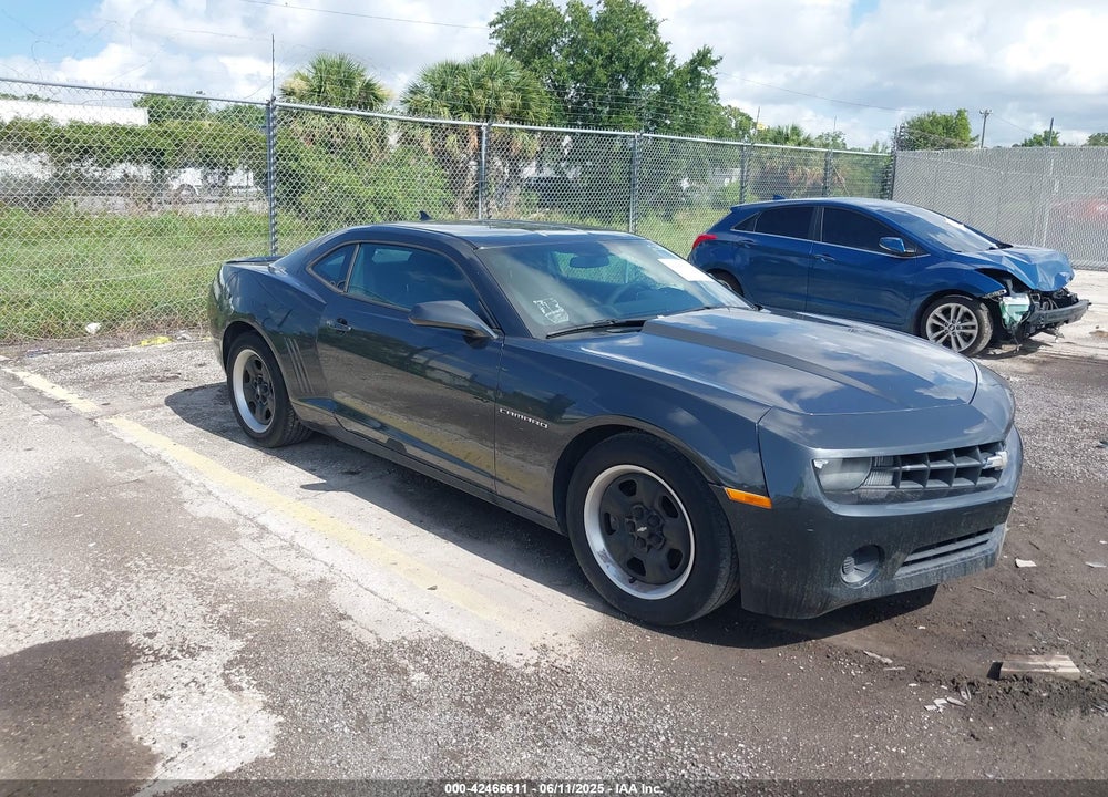 2013 CHEVROLET CAMARO 1LS VIN: 2G1FE1E33D9174332
