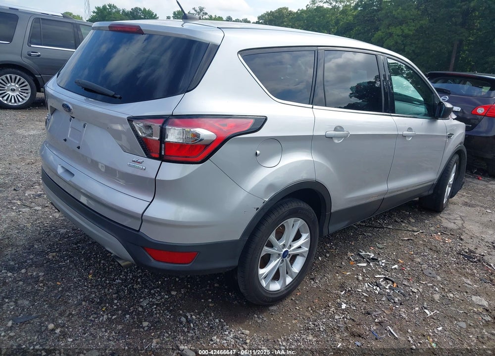 2017 FORD ESCAPE SE VIN: 1FMCU0GD5HUE40127